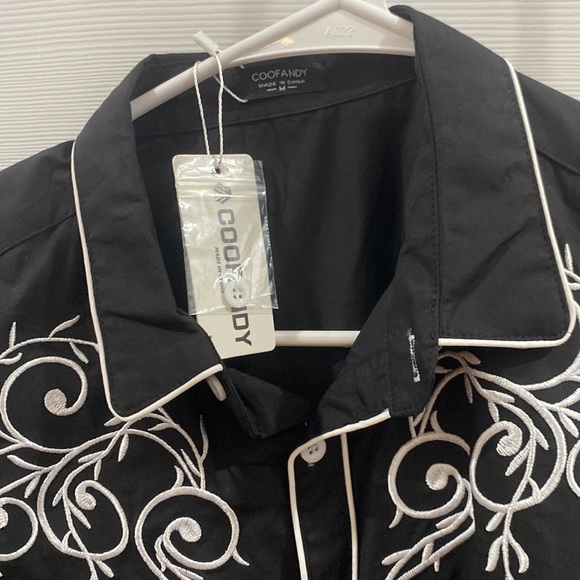 Men Medium COOFANDY button down shirt size Medium - Picture 2 of 3